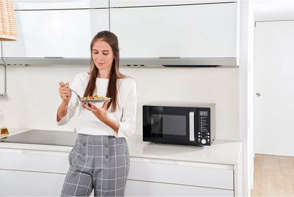 BLACK+DECKER - Vrijstaand Magnetron met Grillfunctie 23L – Digitaal Display – 9 Automatische Programma’s – Ontdooifunctie – Timer – 900W – Zwart - Seprio